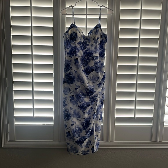 Charm Appeal Chiffon Floral Midi Dress - Picture 4 of 6